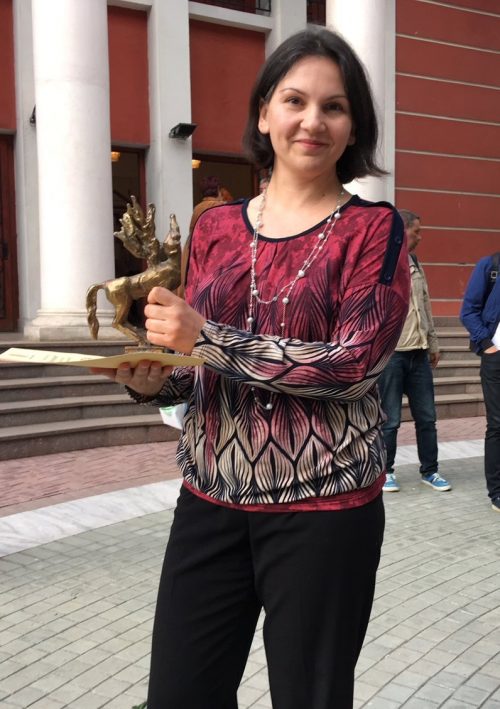 Зорница Иванова спечели наградата "Пегас" от литературния конкурс "Южна пролет" 2018 с дебютната си книга за деца "Мая и концертът на талантите"